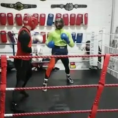 McGregor ya boxea: ¿Se preparará para Mayweather?