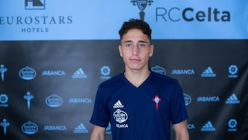 Emre Mor, durante la concentraci&oacute;n del Celta de Vigo.