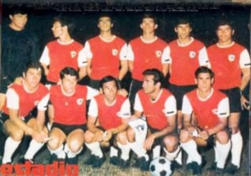 En 1969, Colo Colo gan&oacute; un Hexagonal de verano con esta camiseta roja.