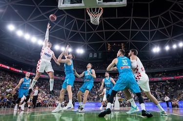 Doncic roza el triple-doble ante el madridista Hezonja