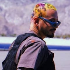 El colorido y original look de J Balvin en Coachella 2019