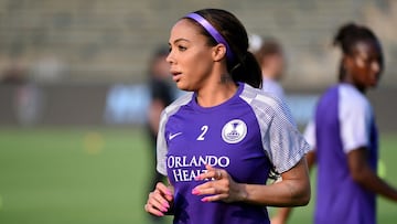 Sydney Leroux angel city FC FIFA 23 futbol femenino EA SPORTS FC