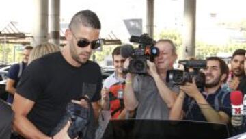 EN AUSTRALIA. Kiko Casilla llegó ayer a Melbourne para incorporarse a la pretemporada blanca.