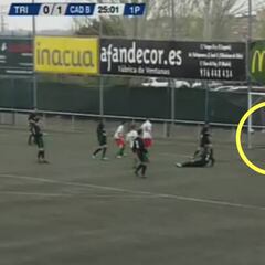 ¿Será cosa del apellido? Brutal estirada de Casillas...¡cadete del Madrid!