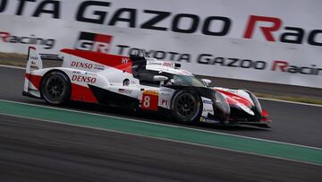 Toyota 8 de Alonso, Buemi y Nakajima.