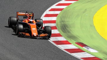 Stoffel Vandoorne con el McLaren en Espa&ntilde;a.