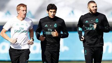 Benzema y Vallejo ya trabajan sobre el césped de Valdebebas