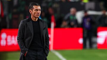 PHILADELPHIA, PA - OCTOBER 17: Head coach Jaime Lozano of Mexico looks on during the second half of the international friendly against Germany at Lincoln Financial Field on October 17, 2023 in Philadelphia, Pennsylvania.   Scott Taetsch/Getty Images/AFP (Photo by Scott Taetsch / GETTY IMAGES NORTH AMERICA / Getty Images via AFP)