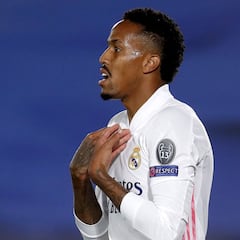 Militao, positivo en COVID-19