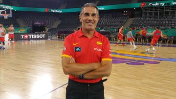 Sergio Scariolo, durante un entrenamiento de la Selecci&oacute;n en Ruman&iacute;a.