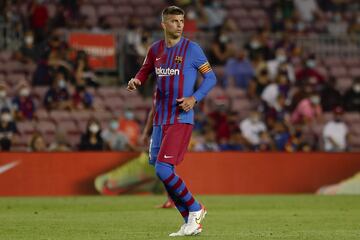 Gerard Piqué con el brazalete de capitán del FC Barcelona.