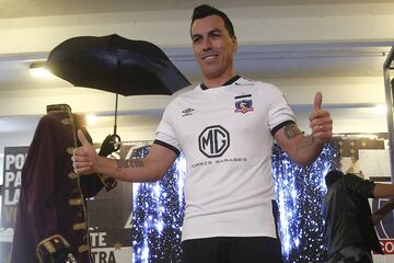 Así se vivió la presentación de la nueva camiseta de Colo Colo