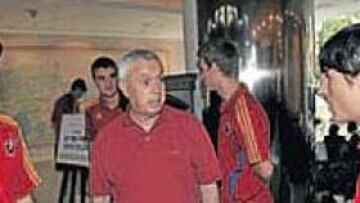 <b>SANTISTEBAN TIENE DÓNDE ELEGIR. </b>El seleccionador deberá decidir quién entra en lugar de Bojan.