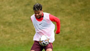 KIRKBY, ENGLAND - JULY 05: (THE SUN OUT, THE SUN ON SUNDAY OUT) Luis Diaz of Liverpool during a pre-season training session at AXA Training Centre on July 05, 2022 in Kirkby, England. (Photo by Andrew Powell/Liverpool FC via Getty Images)