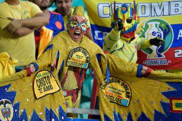 La Selección Colombia y la Selección Argentina se enfrentaron en la primera fecha del grupo B de la Copa América. Las hinchadas ambientaron la Arena Fonte Nova antes, durante y después del encuentro. 