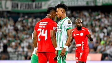 Audios del VAR en la mano de William Tesillo en el área en la victoria de Atlético Nacional sobre América de Cali.