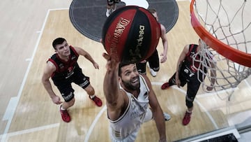 Oficial: Felipe Reyes renueva un a?o m¨¢s con el Real Madrid