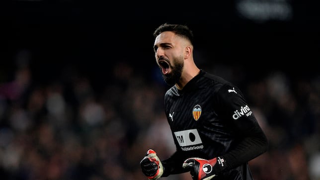 Mamardashvili acepta jugar dos temporadas cedido en el Bournemouth