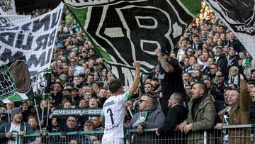 Patrick Herrman mantiene líder al Borussia Monchengladbach