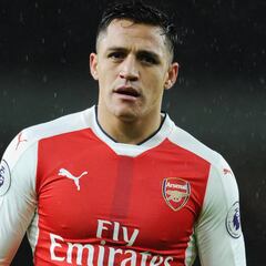 Arsenal envía médico para comprobar la gripe de Alexis