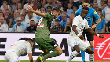 Fabián, a la izquierda, en un partido reciente del Nápoles ante el Olympique