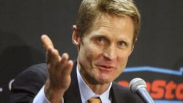 Steve Kerr planta a Phil Jackson para entrenar a los Warriors