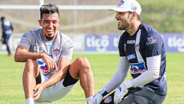 Fernando Uribe, delantero del Junior de Barranquilla, est&aacute; listo para regresar en la fecha 10 ante Uni&oacute;n Magdalena luego de superar su molestia muscular