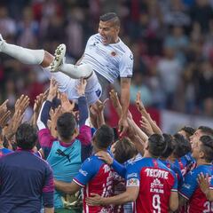 ¡Es oficial! Carlos Salcido se convierte en director técnico