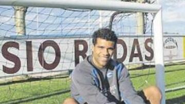 <b>VUELVE AL ONCE. </b>La pareja formada por Bodipo, que regresa al once, y Aloisi causa respeto.