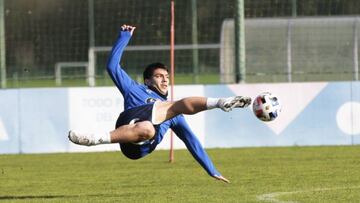 Nacho Gonz&aacute;lez, en un entrenamiento con el Deportivo.