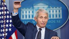 FILE PHOTO: Dr. Anthony Fauci speaks about the Omicron coronavirus variant during a press briefing at the White House in Washington, U.S., December 1, 2021. REUTERS/Kevin Lamarque/File Photo