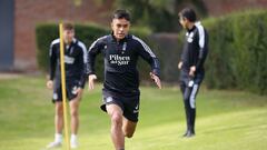 "Estoy feliz por los chicos que están debutando en Colo Colo; a algunos los querían sacar del club"