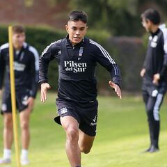 "Vicente Pizarro siempre fue el número uno, el jugador ideal; a los 15 años ya parecía adulto"