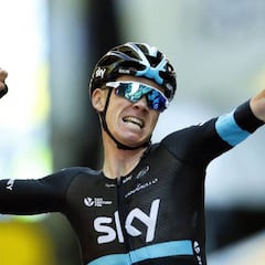 Froome ataca en descenso y ya es maillot amarillo del Tour