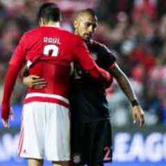 Arturo Vidal iguala marca de Alexis en la Champions League