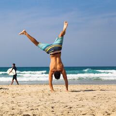 ¿Por qué es un peligro llevar calzoncillos bajo el bañador?