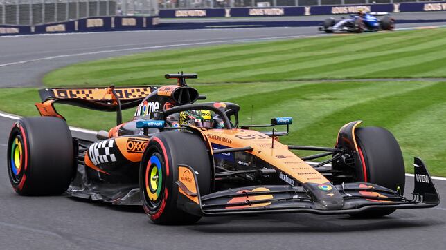 Sainz se acerca, Alonso preocupa