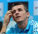 Joey Barton la vuelve a liar: “Pastore es una mierda”