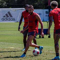 Los dos castigos que recibió Mauricio Isla en el Flamengo