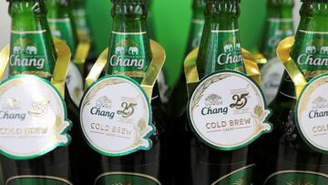 FILE PHOTO: Bottles of Chang beer are seen at a supermarket in Bangkok, Thailand, October 12, 2020. REUTERS/Soe Zeya Tun/File Photo