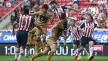 Imagen de la victoria de Guadalajara sobre Pumas por 1-0, en el Clausura 2013