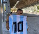 La emoción de un hincha brasileño al recordar a Maradona