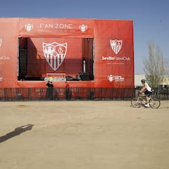 Ya están preparadas las Fan zones del Sevilla y Barça