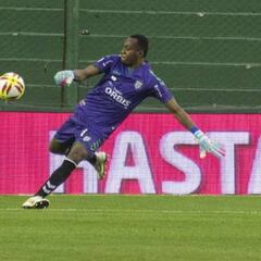 Iván Arboleda, criticado en la derrota de Banfield ante Defensa