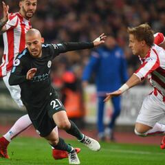 Un doblete de Silva coloca al City un poco más cerca del título