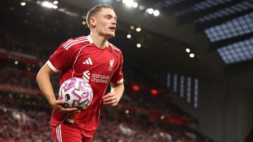 LIVERPOOL (United Kingdom), 04/08/2025.- Florian Wirtz of Liverpool in action during a pre-season friendly soccer match between Liverpool FC and Athletic Club in Liverpool, Britain, 04 August 2025. (Futbol, Amistoso, Reino Unido) EFE/EPA/ADAM VAUGHAN