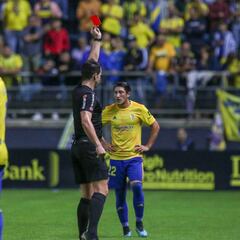 De la Bella sobre el árbitro: "Aconsejaba al Cádiz sobre cómo defender a Viera"