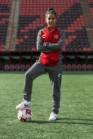Lucero Cuevas dejó al América por una cuestión personal