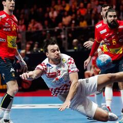 España echó en falta la quinta marcha para ganar en Croacia