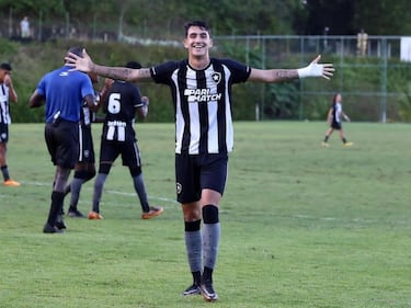 El hijo del Loco Abreu asombra en Brasil: cinco goles en dos partidos
